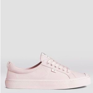 Women's OCA Low Pale Lillac Canvas Sneaker Size 8 Brand New